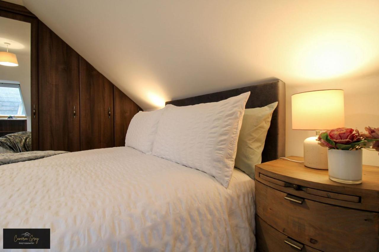 Nice 2 Bed House, Office, Wi-Fi, Free Parking Белфаст Экстерьер фото