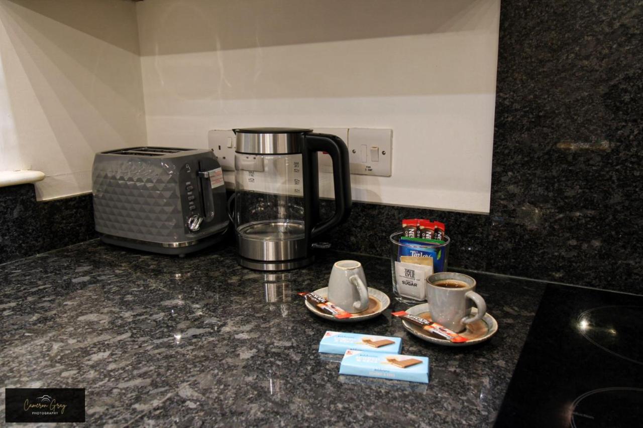 Nice 2 Bed House, Office, Wi-Fi, Free Parking Белфаст Экстерьер фото
