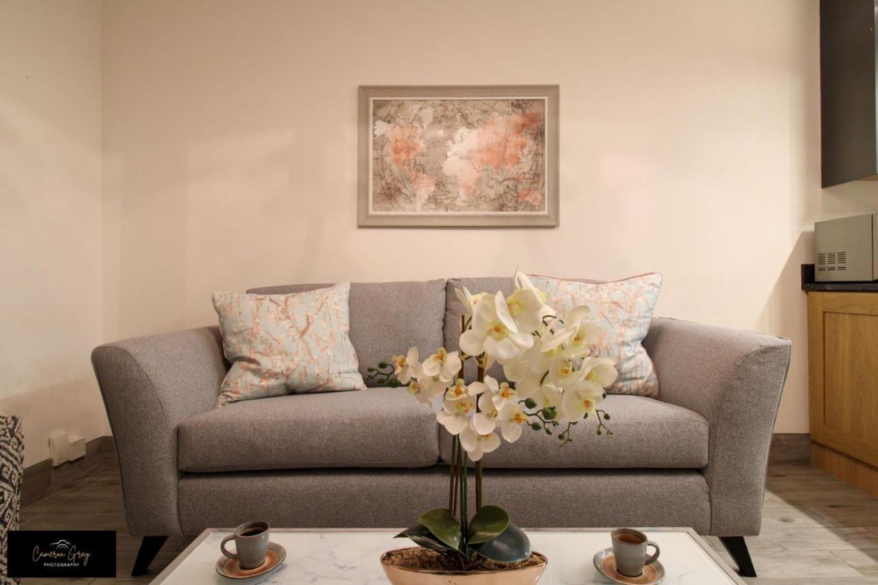 Nice 2 Bed House, Office, Wi-Fi, Free Parking Белфаст Экстерьер фото